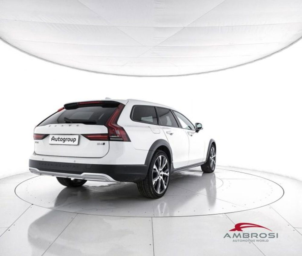 Volvo V90 Cross Country usata a Perugia (3)