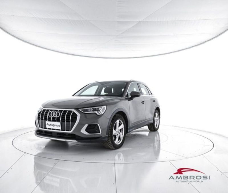 Audi Q3 35 2.0 tdi Business s-tronic MY18 del 2019 usata a Corciano