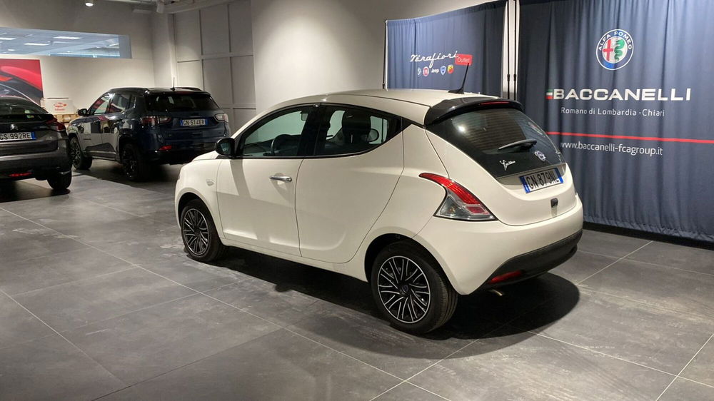 Lancia Ypsilon usata a Bergamo (2)