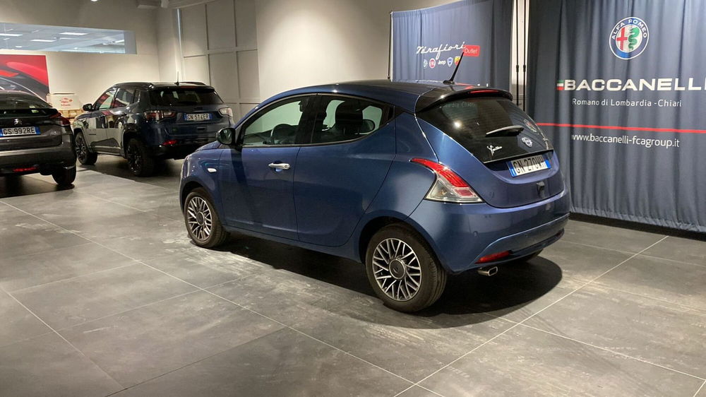 Lancia Ypsilon usata a Bergamo (2)