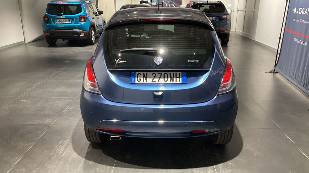 Lancia Ypsilon usata a Bergamo (3)