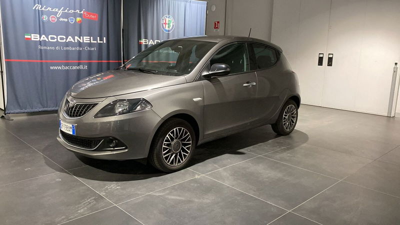 Lancia Ypsilon 1.0 FireFly 5 porte S&amp;S Hybrid Gold Plus del 2023 usata a Romano di Lombardia