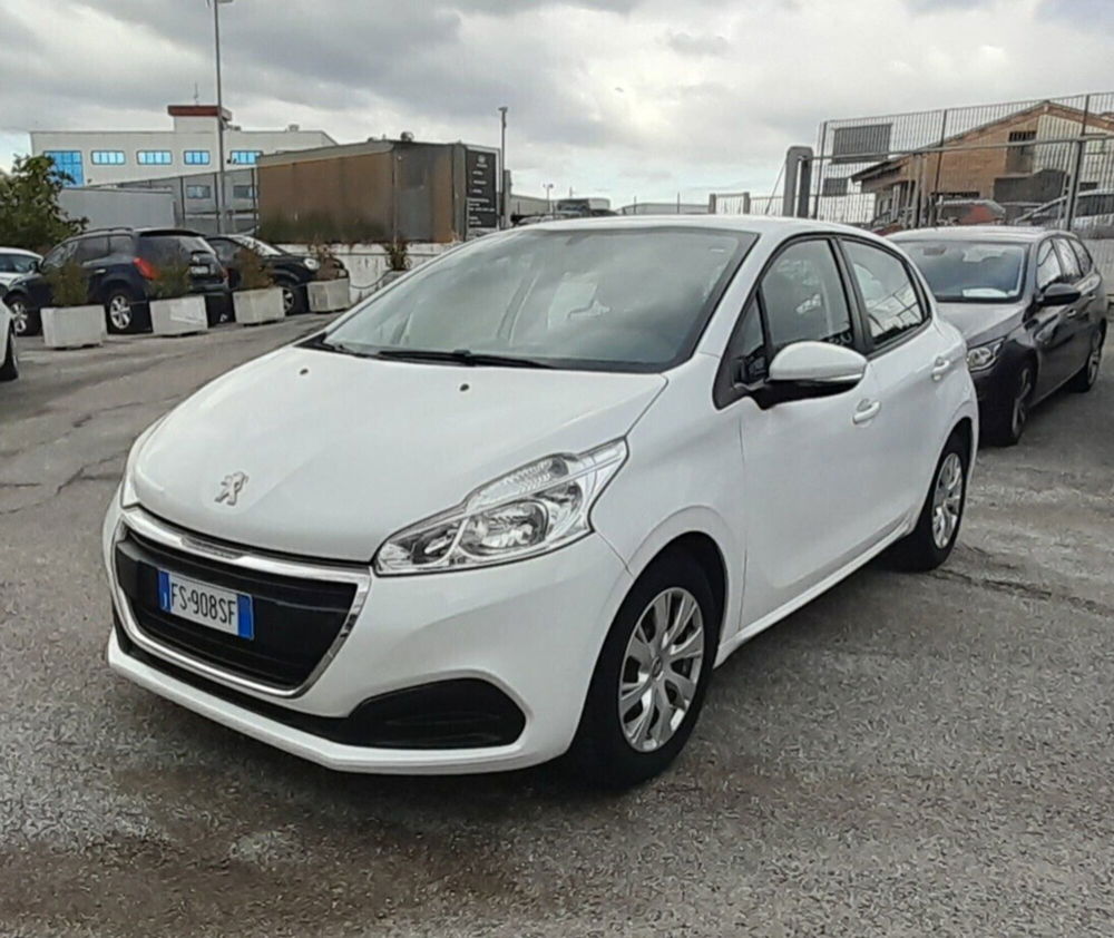 Peugeot 208 usata a Cosenza