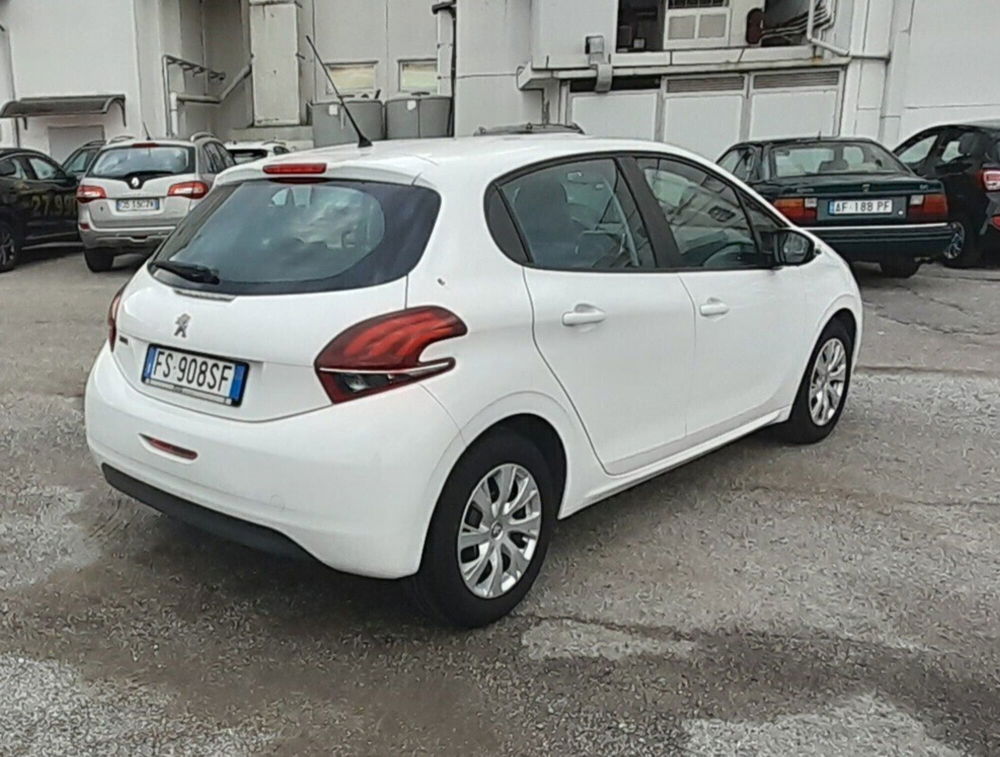 Peugeot 208 usata a Cosenza (5)