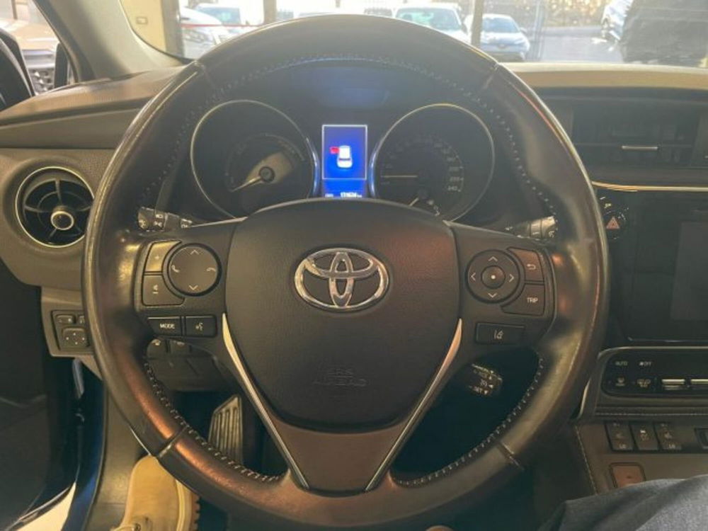 Toyota Auris usata a Sassari (9)