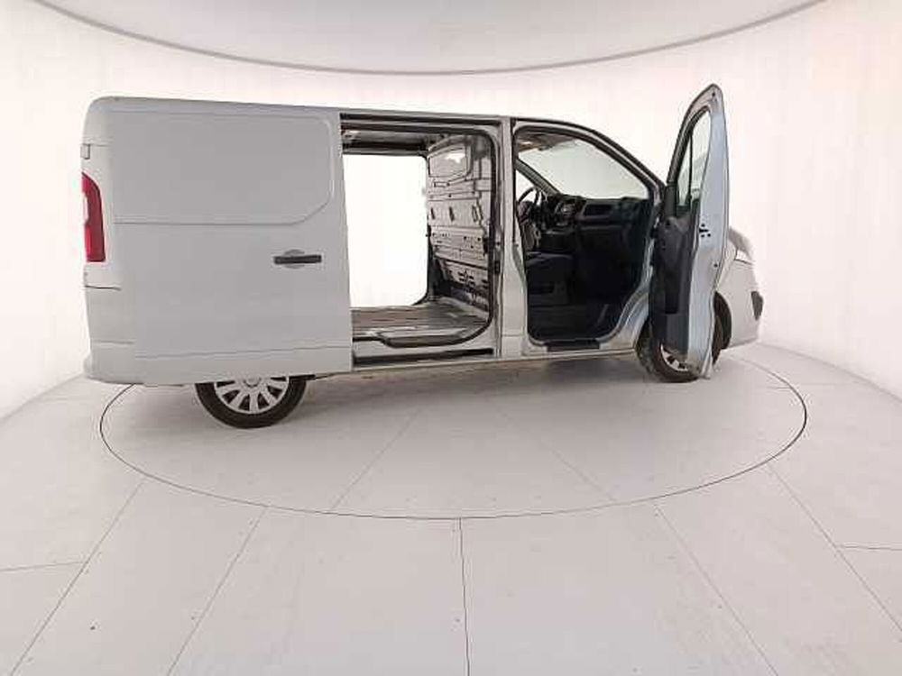 Opel Vivaro Furgone usata a Venezia (9)