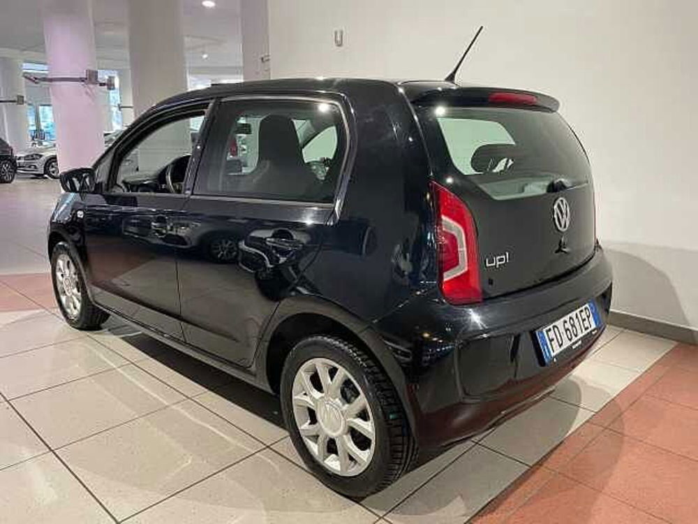 Volkswagen up! usata a Genova (3)