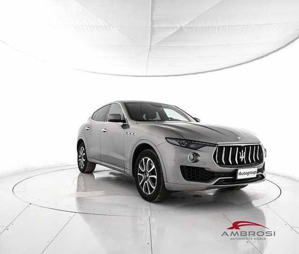 Maserati Levante usata a Viterbo (2)