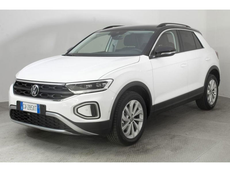 Volkswagen T-Roc 1.0 TSI Life nuova a Paruzzaro