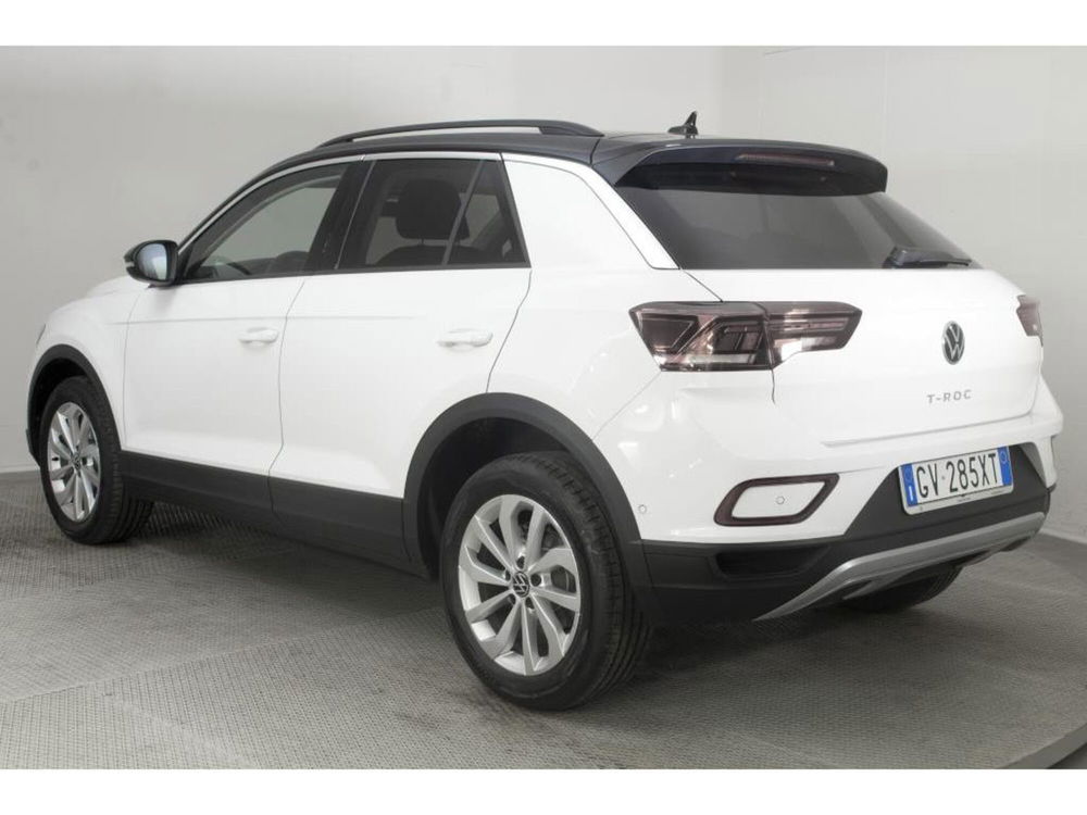 Volkswagen T-Roc nuova a Novara (4)