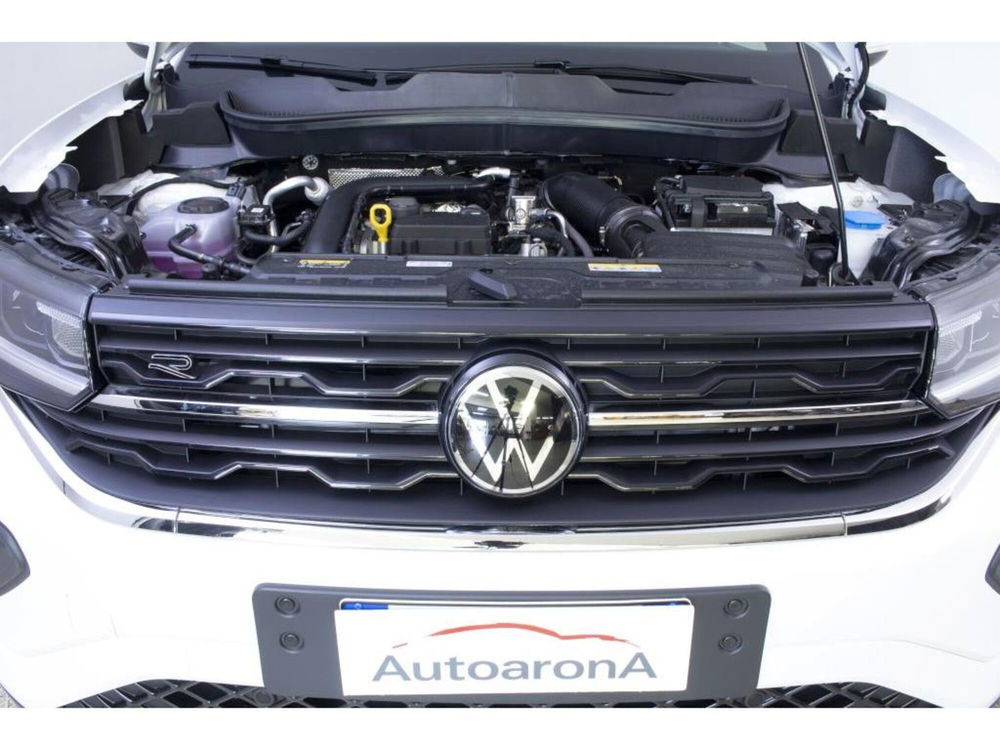 Volkswagen T-Cross nuova a Novara (13)