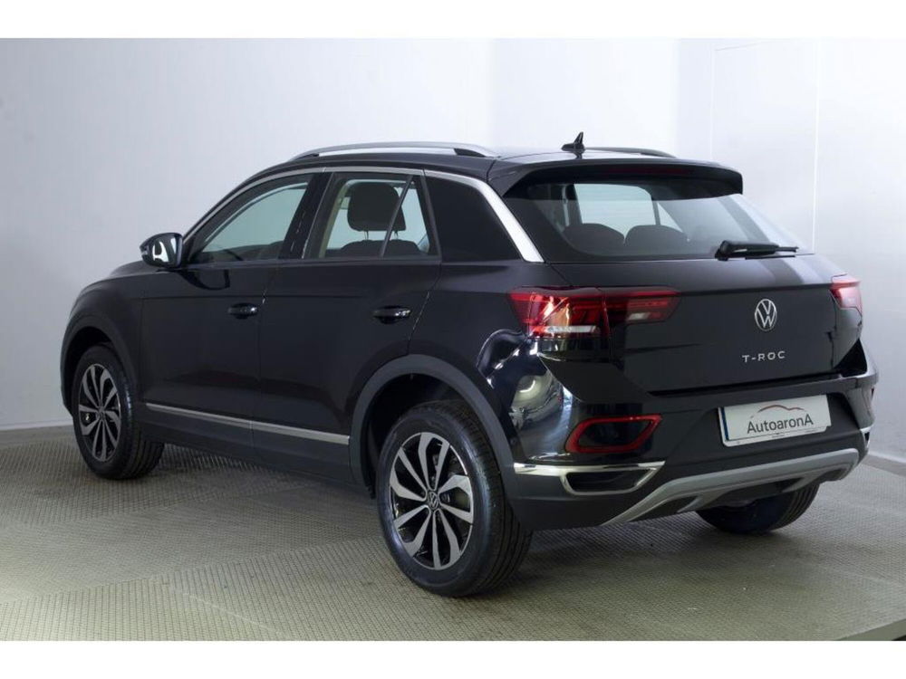 Volkswagen T-Roc nuova a Novara (4)