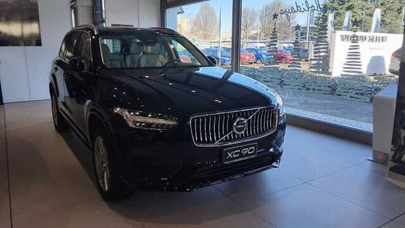 Volvo XC90 D5 AWD Geartronic 7 posti Kinetic  nuova a Legnano