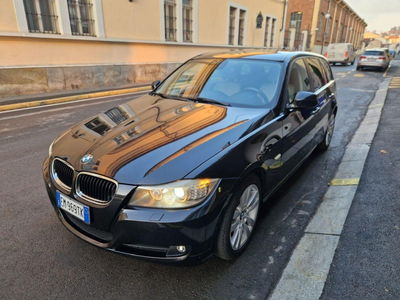 BMW Serie 3 Touring 320d cat  Futura del 2012 usata a Bra