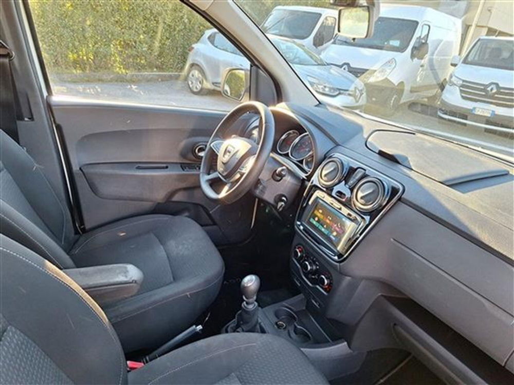 Dacia Lodgy usata a Firenze (7)