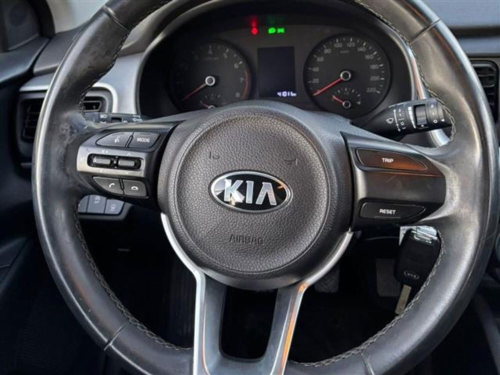 Kia Stonic usata a Livorno (11)