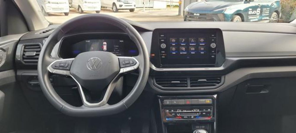 Volkswagen T-Cross usata a Napoli (8)