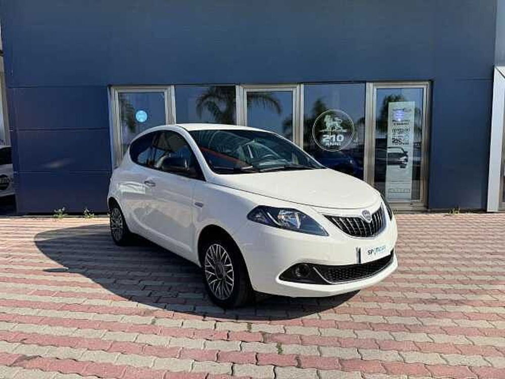 Lancia Ypsilon usata a Vibo Valentia (3)