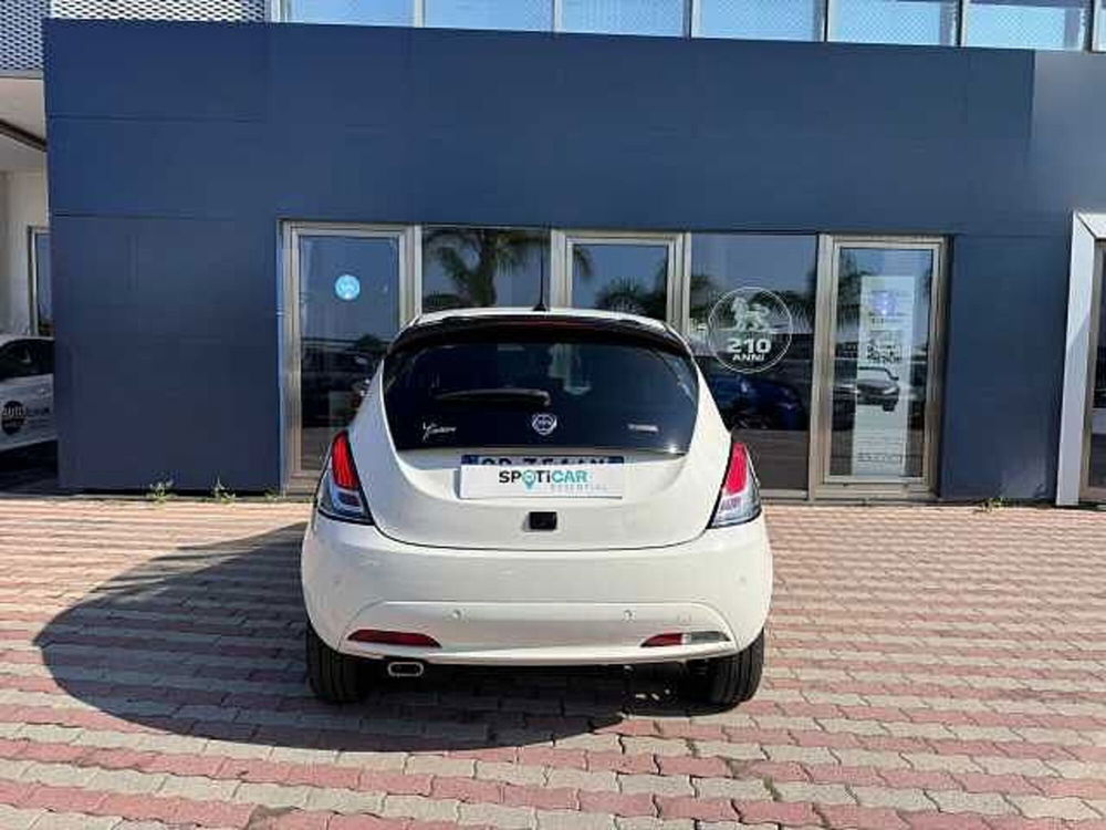 Lancia Ypsilon usata a Vibo Valentia (6)