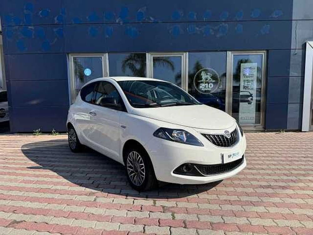 Lancia Ypsilon usata a Vibo Valentia (3)