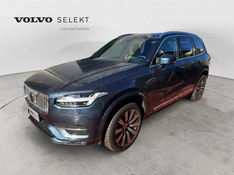 Volvo XC90 B5 (d) AWD automatico 7 posti Ultimate Bright del 2023 usata a Bari