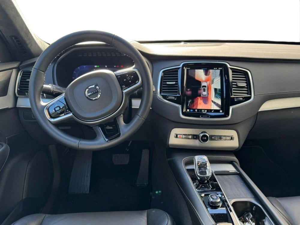 Volvo XC90 usata a Bari (7)