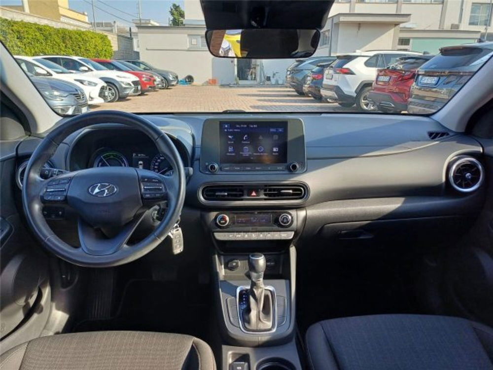 Hyundai Kona usata a Bari (12)