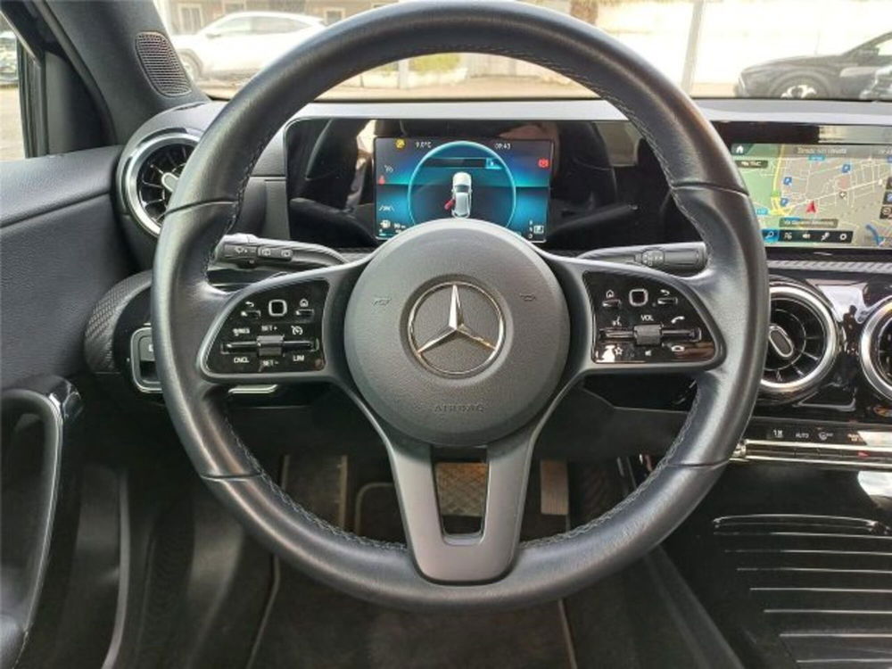 Mercedes-Benz CLA usata a Bari (14)