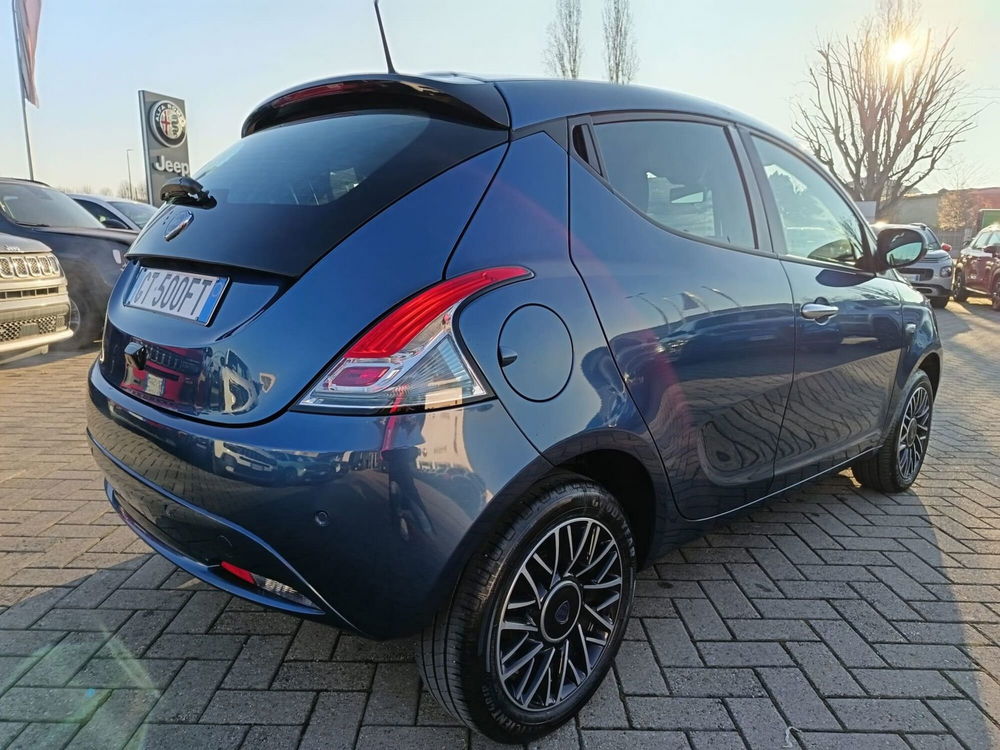 Lancia Ypsilon usata a Alessandria (5)