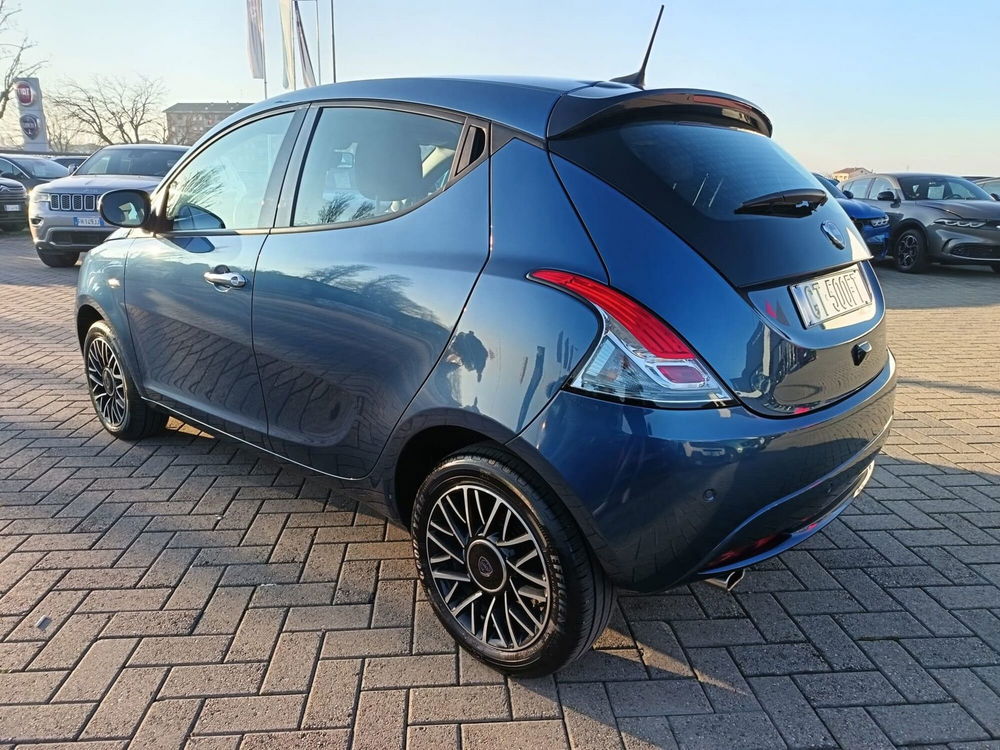 Lancia Ypsilon usata a Alessandria (7)