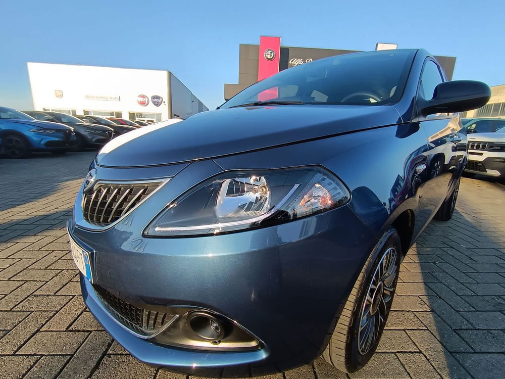 Lancia Ypsilon usata a Alessandria (8)