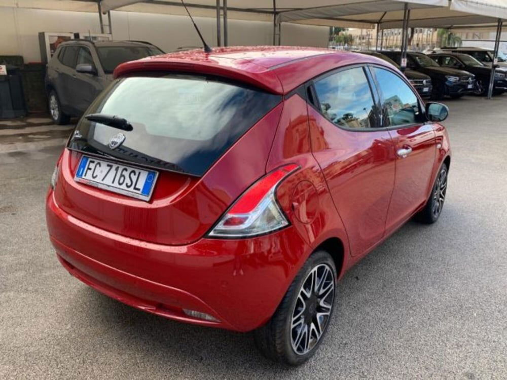 Lancia Ypsilon usata a Trapani (6)