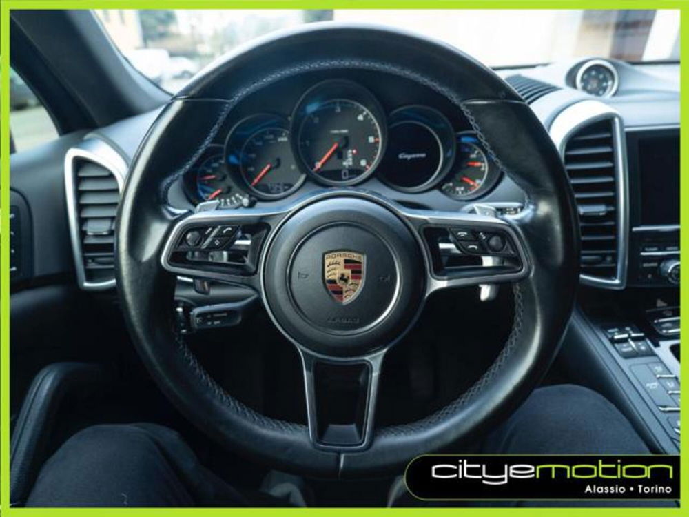 Porsche Cayenne usata a Torino (8)