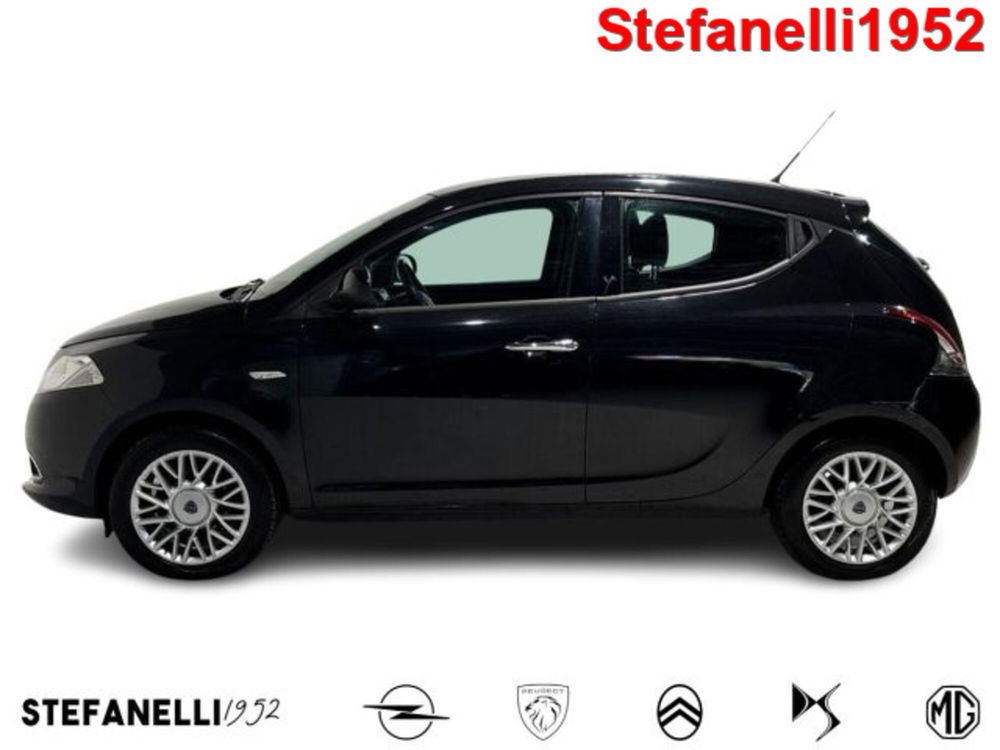 Lancia Ypsilon usata a Bologna (4)