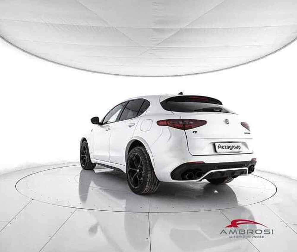 Alfa Romeo Stelvio usata a Perugia (4)