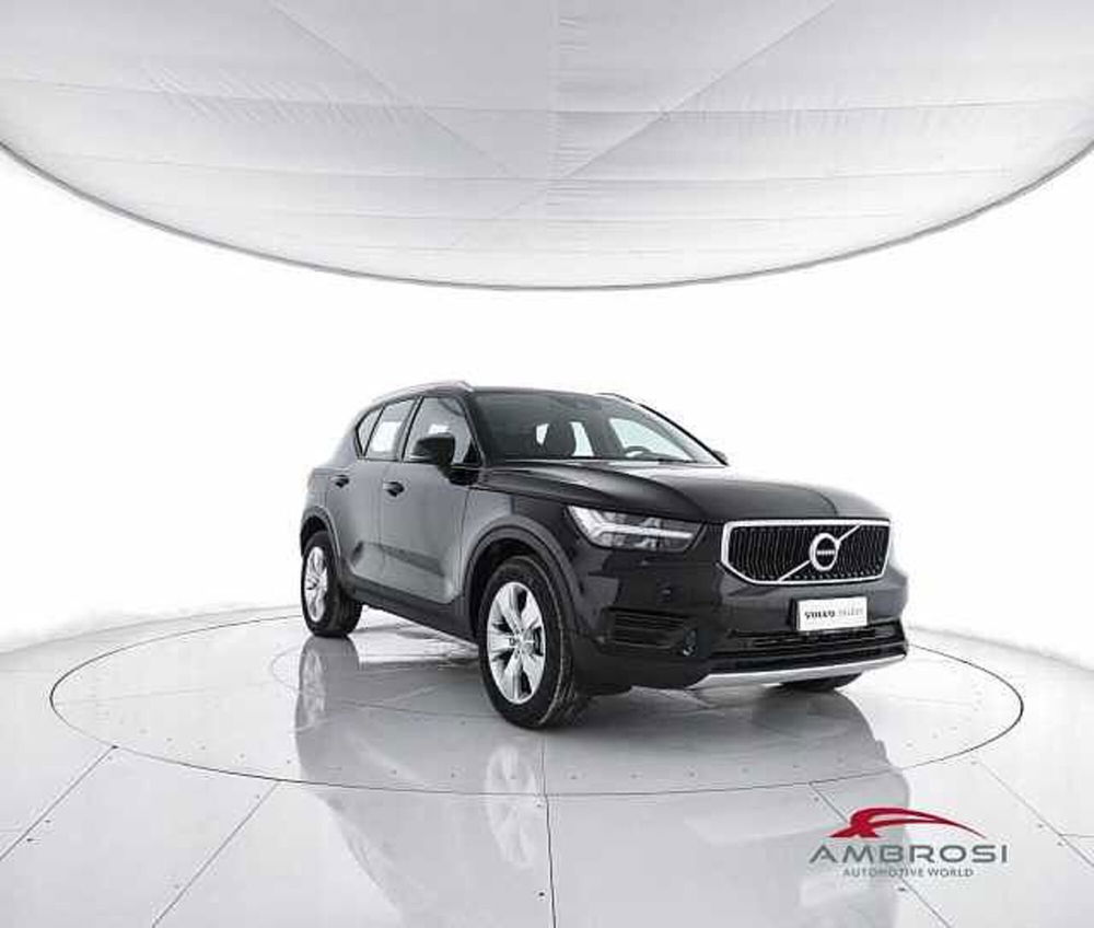 Volvo XC40 usata a Viterbo (2)