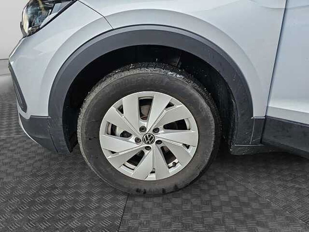 Volkswagen T-Cross usata a Lecco (18)