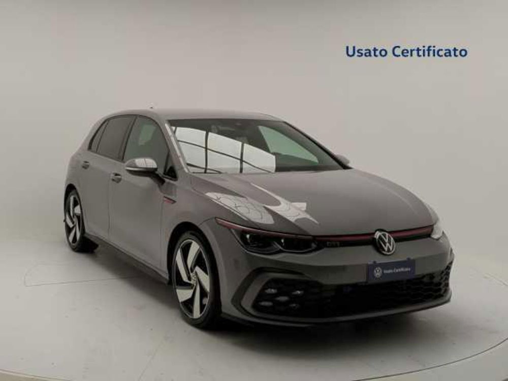 Volkswagen Golf usata a Avellino