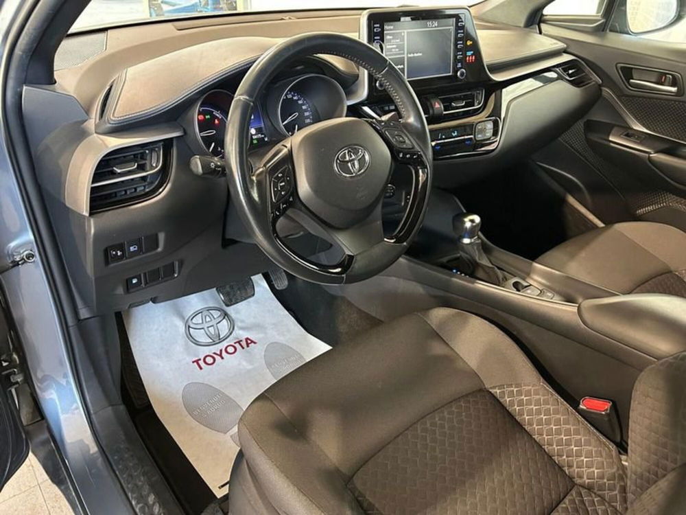 Toyota Toyota C-HR usata a Prato (7)