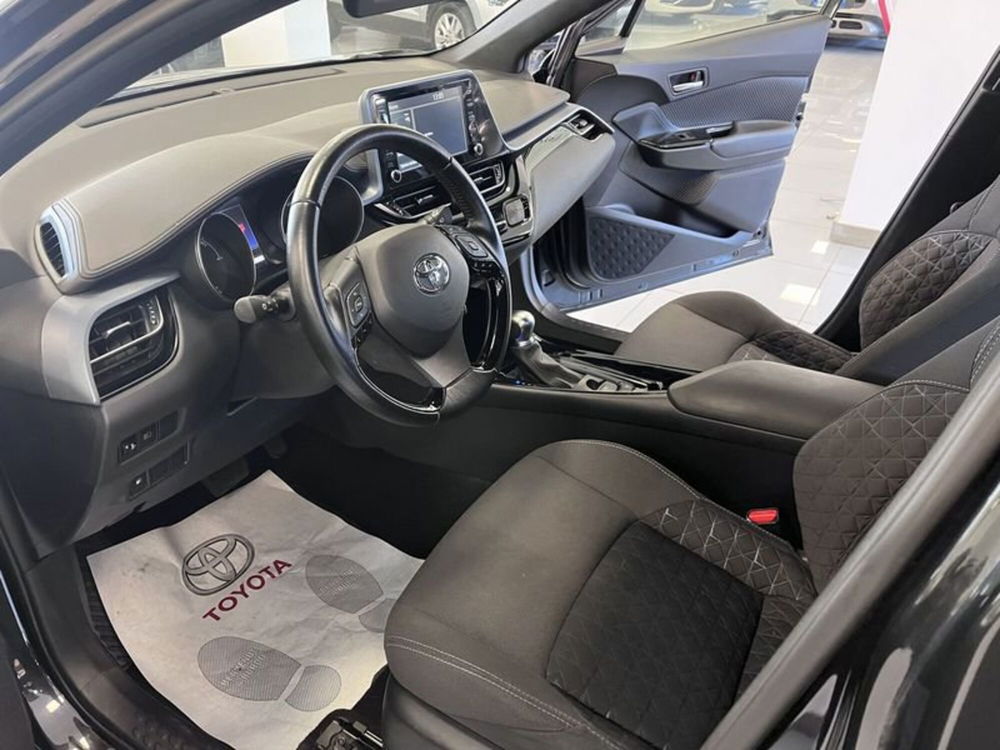 Toyota Toyota C-HR usata a Prato (8)