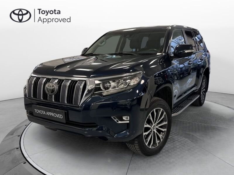 Toyota Land Cruiser 2.8 D4-D 5 porte Lounge  del 2018 usata a Prato