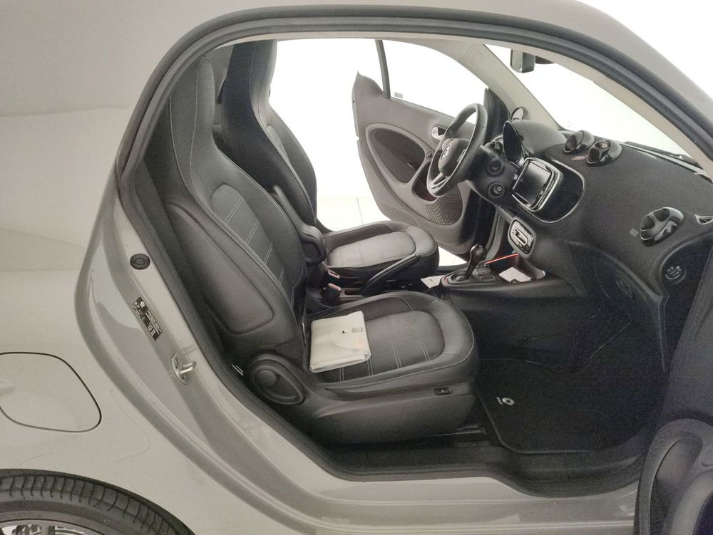 smart Fortwo usata a Genova (9)