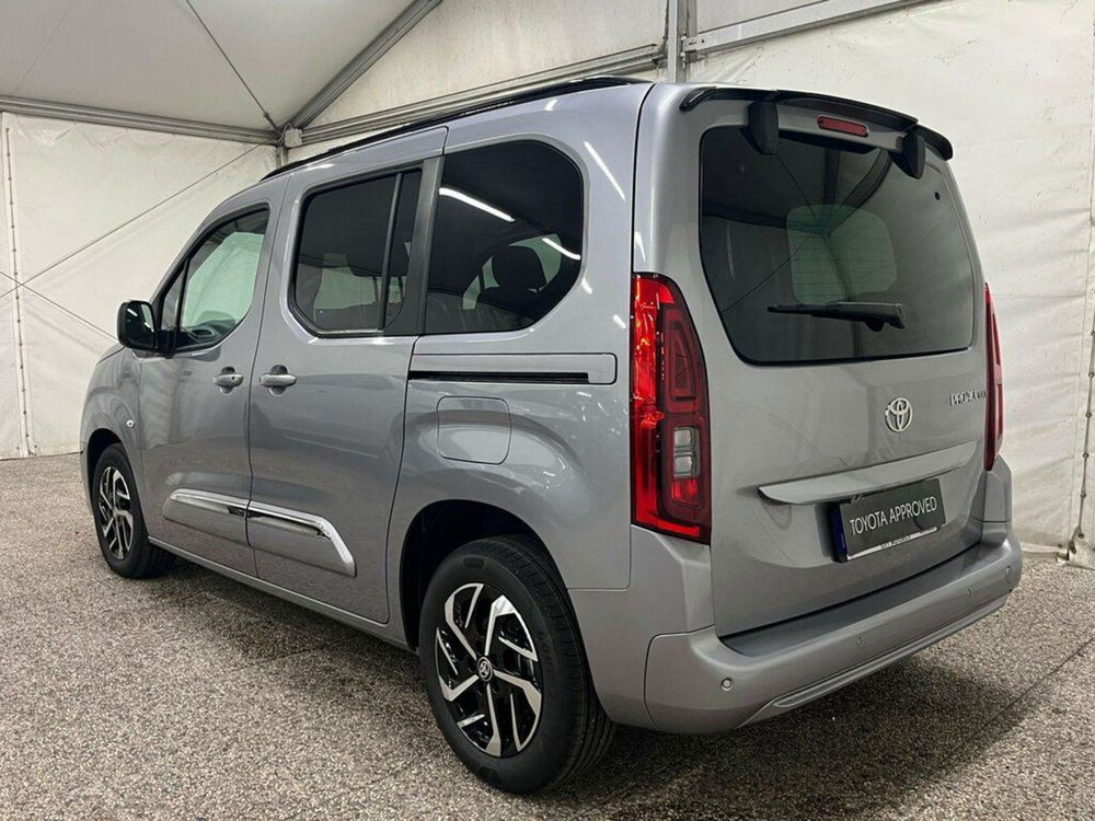 Toyota Proace City Verso nuova a Monza e Brianza (4)