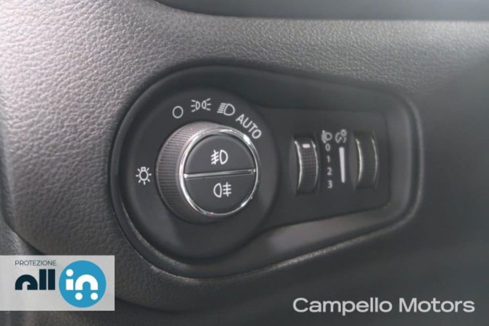 Jeep Renegade usata a Venezia (16)