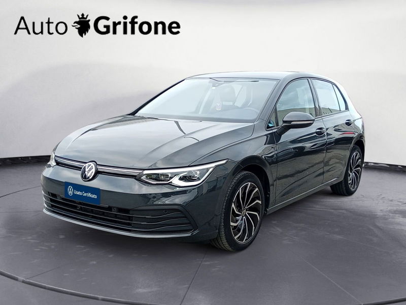 Volkswagen Golf 1.0 TSI EVO Life del 2022 usata a Modena