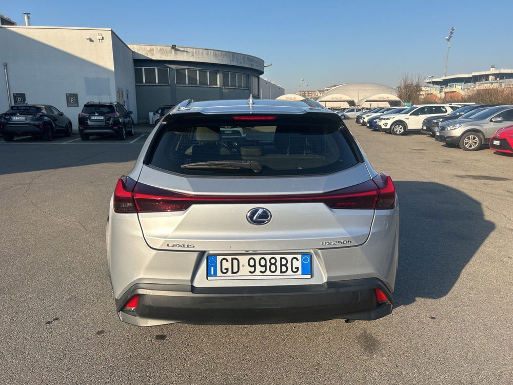 Lexus UX usata a Piacenza (5)