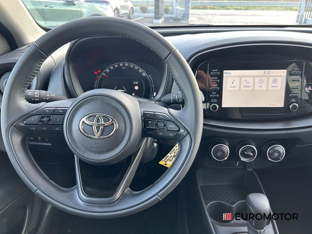 Toyota Aygo X usata a Bari (15)