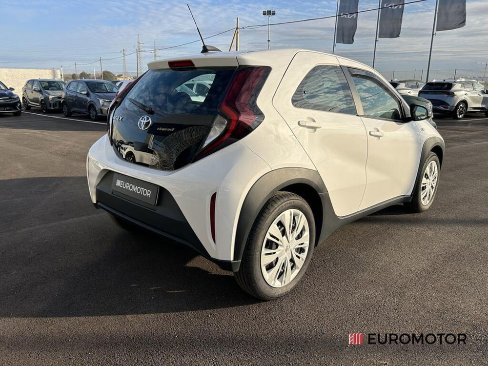 Toyota Aygo X usata a Bari (5)