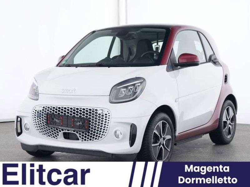 smart Fortwo EQ Passion Nightsky del 2023 usata a Magenta