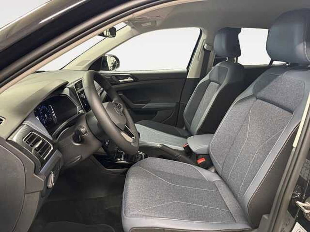 Volkswagen T-Cross nuova a Lecco (11)